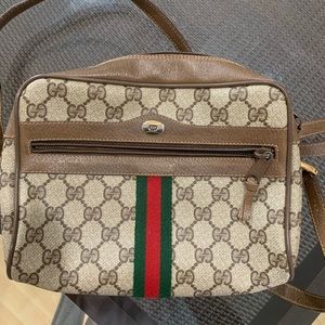 Authentic GUCCI vintage crossbody